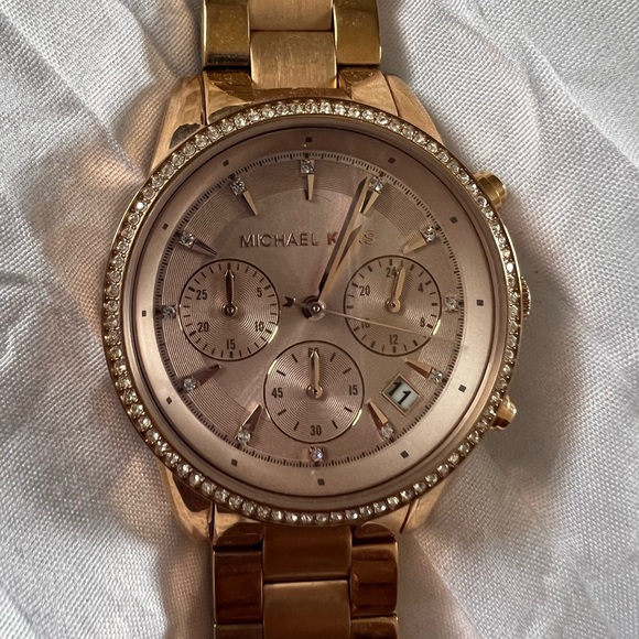 Michael Kors Watch - Picture 1 of 4